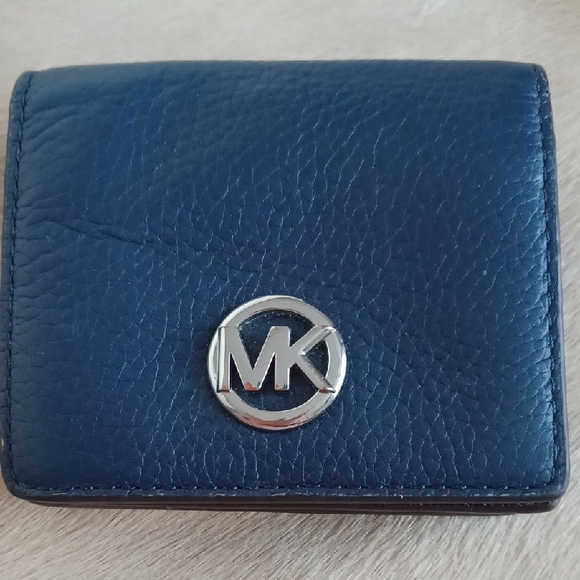 Michael Kors Handbags - Michael Kors Wallet